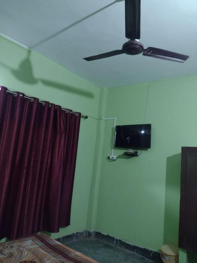 Oyo 83936 Chaudhary Guest House Bulandshahr Ngoại thất bức ảnh